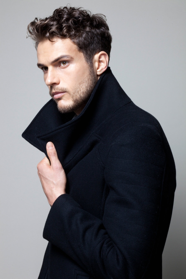 Cortes de cabelo masculinos para cabelos cacheados