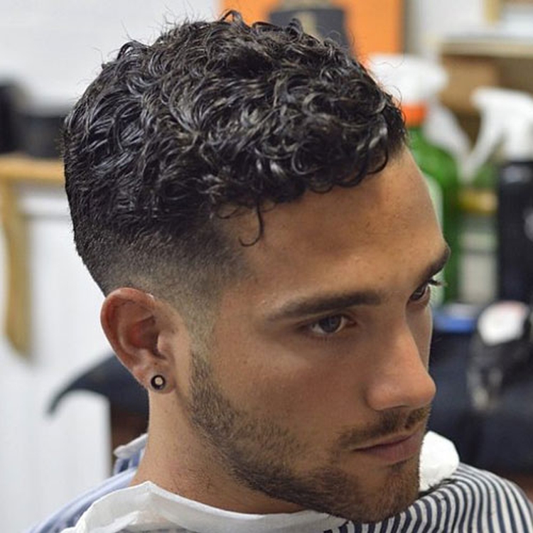 Cortes de cabelo masculinos para cabelos cacheados