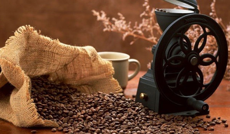 Máscara capilar com café