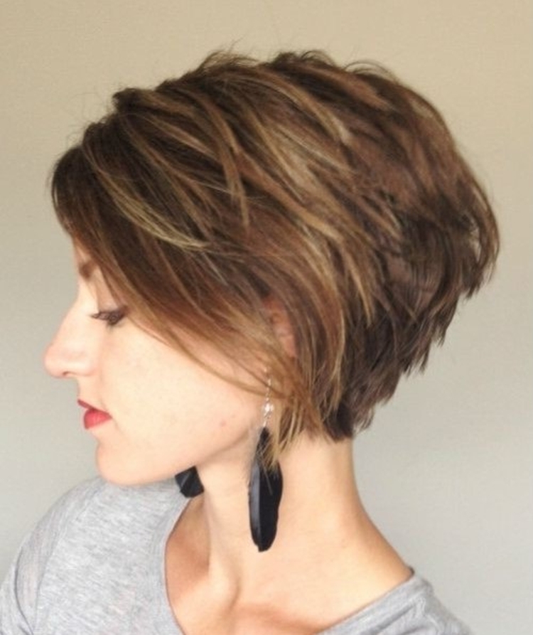 Corte de cabelo para cabelo curto sem franja