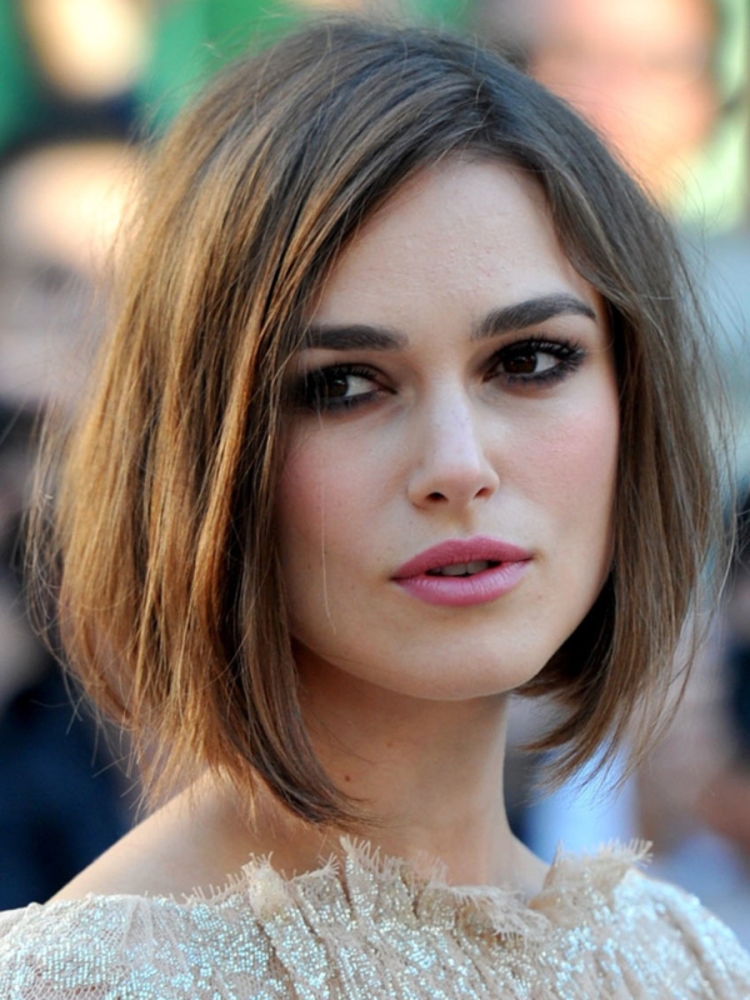 Corte de cabelo para cabelo médio sem franja