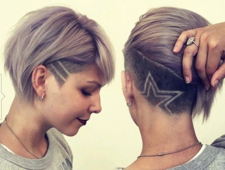 Desenho na parte de trás da cabeça raspada em meninas