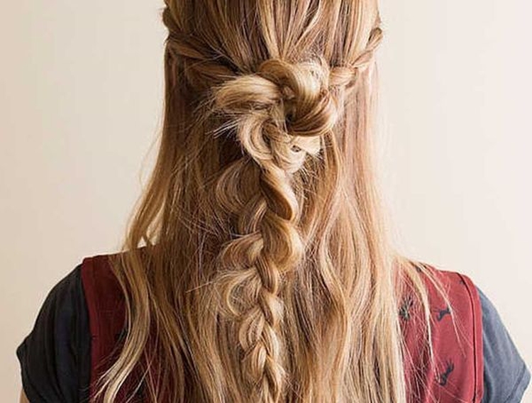 Como trançar duas tranças laterais sozinho