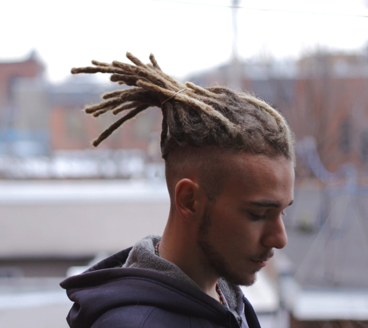 Dreadlocks masculinos curtos