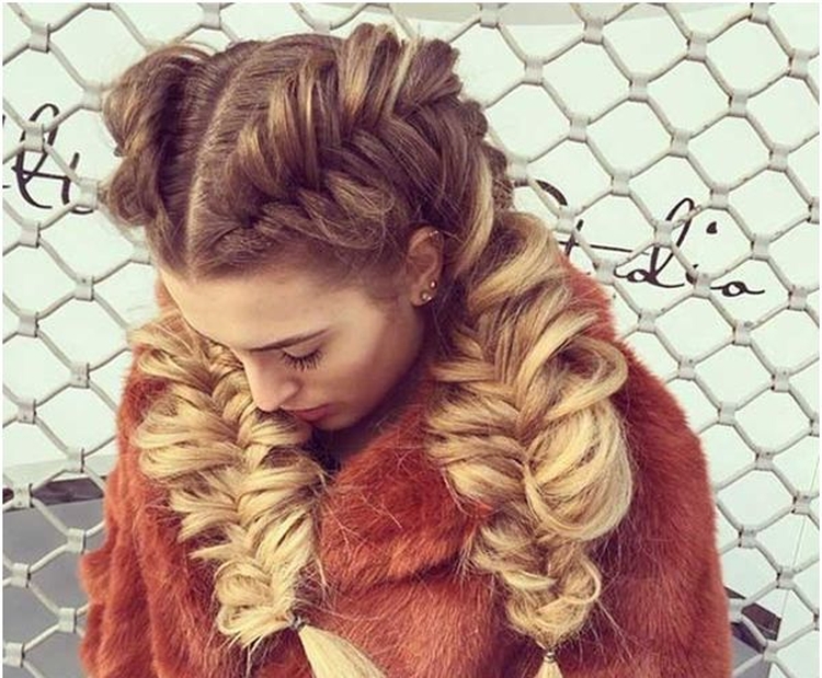 Como trançar duas tranças laterais sozinho