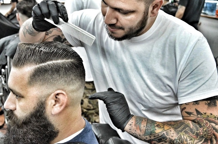 Penteados para homens com cabelo curto