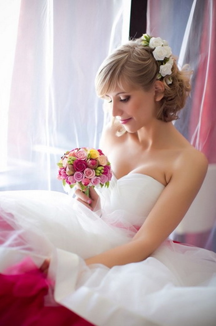 Estilo noturno para cabelo curto