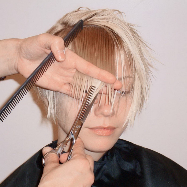 Corte de cabelo antes e depois