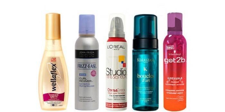 Penteados com cabelos cacheados