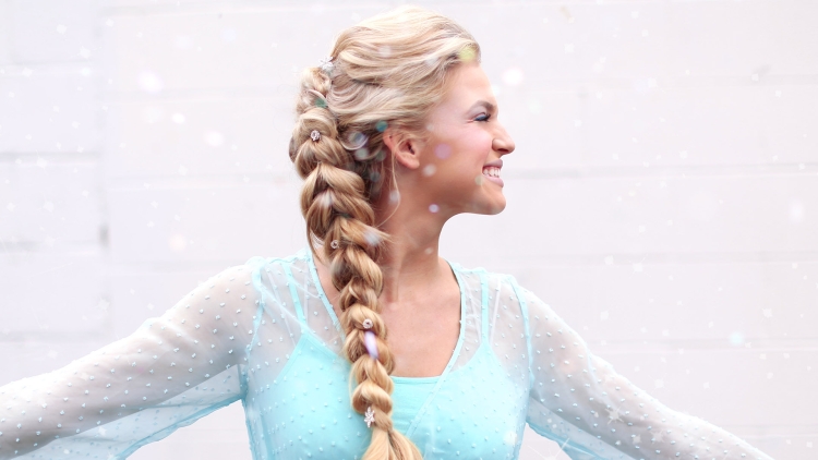 Elsa's Hairstyle de Frozen