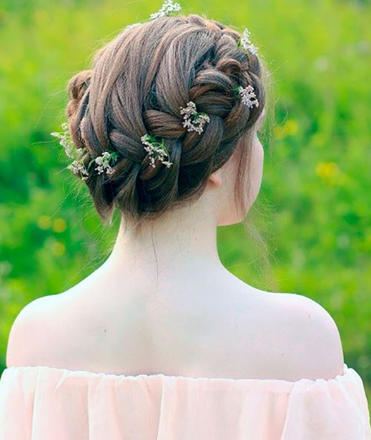 Penteados para a escola para meninas de 12 anos