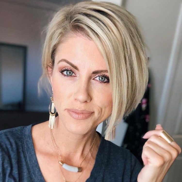 Penteados médios para mulheres de 35 anos