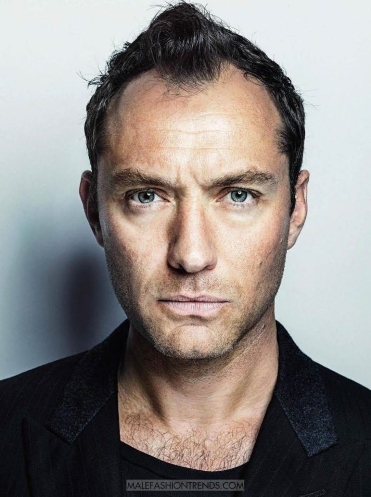 Penteados para homens carecas com cabelo recuando