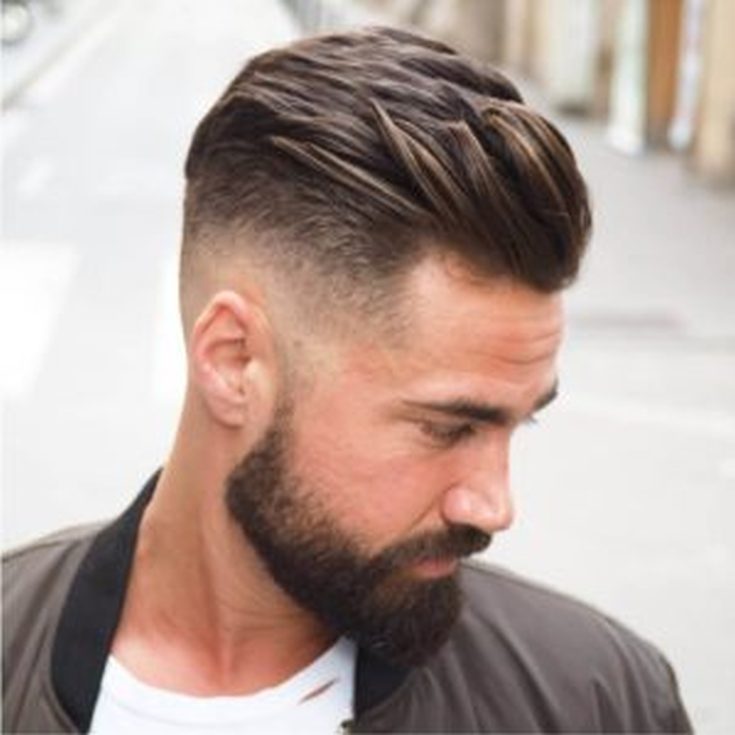 Corte de cabelo masculino para rosto redondo
