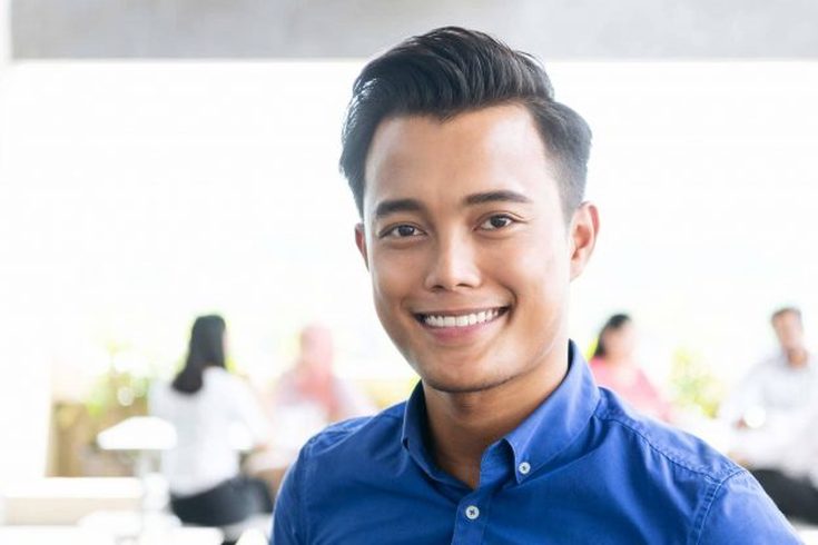 Corte de cabelo masculino para rosto redondo