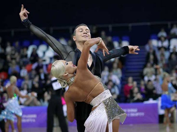 วิธีทำผมยางยืดสำหรับเต้น