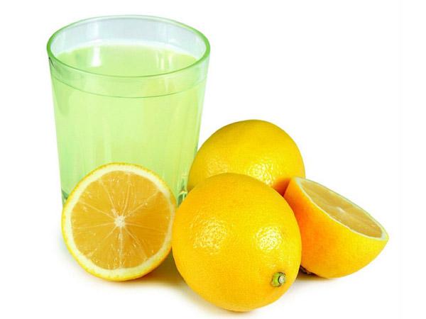 Como remover os verdes do cabelo após a tintura